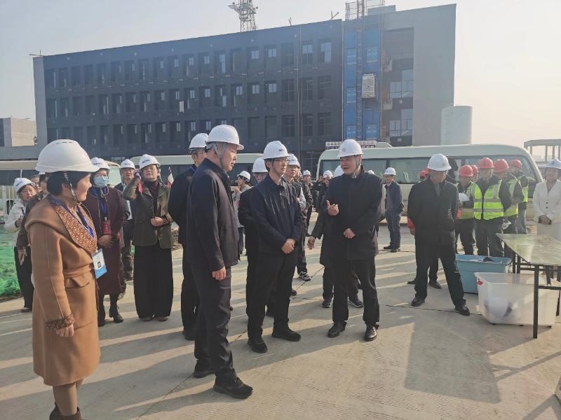 市人大常委会开展重点工程建设视察暨省人大代表集中视察